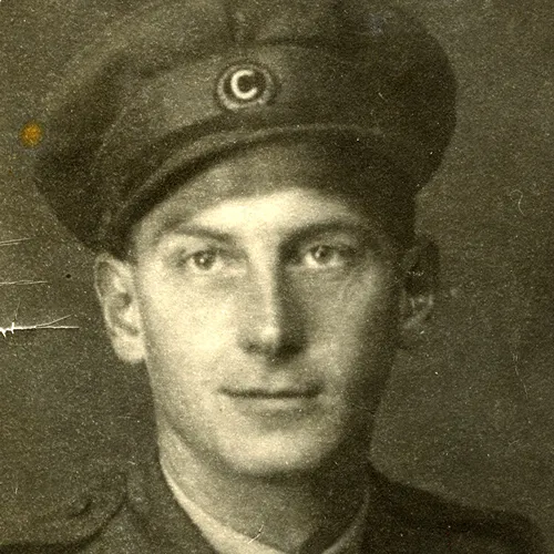 Douglas Brass, war correspondent